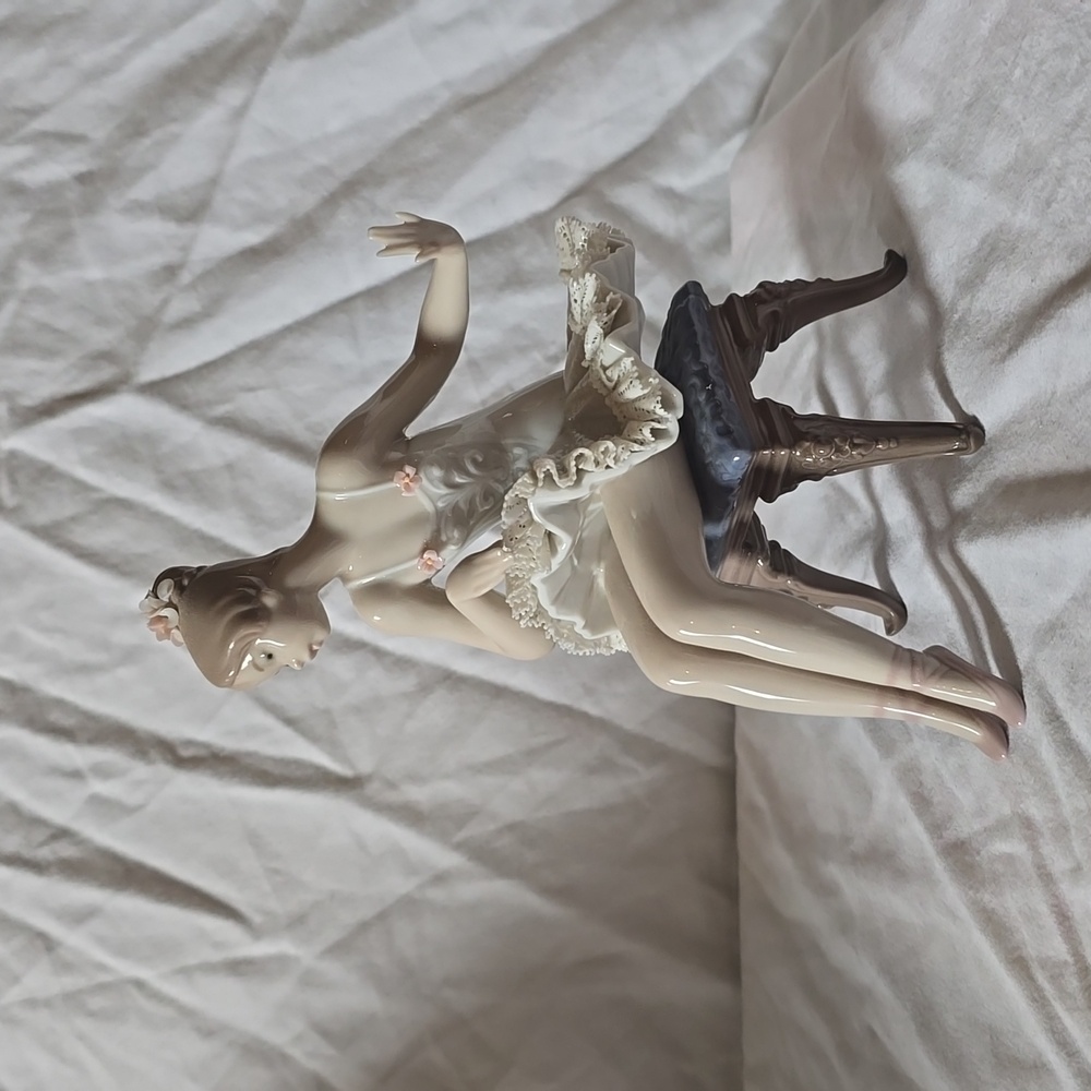 Vintage 1990 Lladro Ballet Recital Porcelain figure
